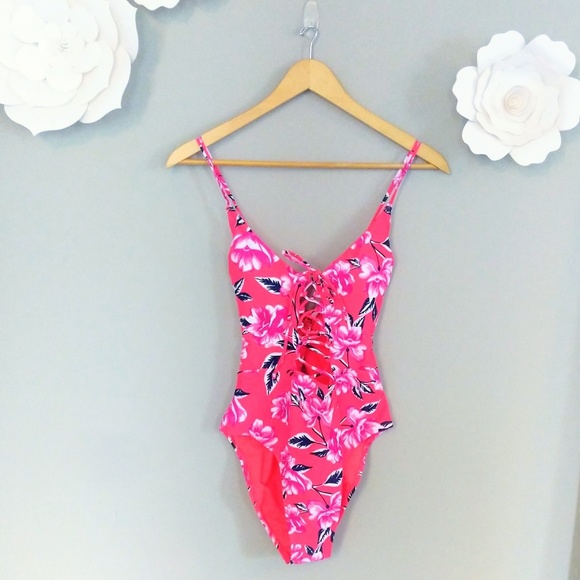 ❗SOLD❗Xhilaration Lace-Up Front Scoop Back - Picture 3 of 7